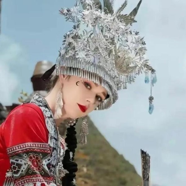 突如其来的告别：福建“网红洋媳妇”杨奇娜因低血糖突发去世，生活中的笑脸永远定格