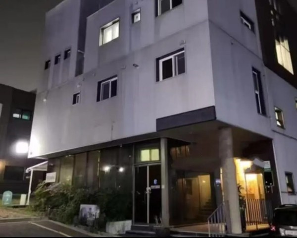震惊海外:中国女游客韩国民宿遭房东深夜闯入骚扰——更多受害者现身,仁川警方已立案侦查 震惊海外:中国女游客韩国民宿遭房东深夜闯入骚扰——更多受害者现身,仁川警方已立案侦查