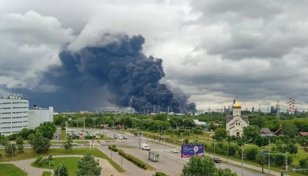 无人机袭击升级引爆俄罗斯国内强硬派争论:核武器言论再度浮出水面,俄乌冲突走向危险临界点 无人机袭击升级引爆俄罗斯国内强硬派争论:核武器言论再度浮出水面,俄乌冲突走向危险临界点