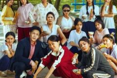 《功夫女足》票房狂飙却口碑分裂：周星驰为何陷入“复制自己”的创作困局？