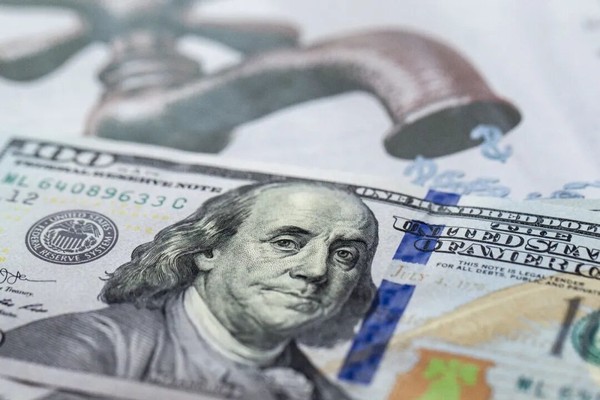 美国中期选举烧钱大战提前引爆:企业豪掷6.46亿美元,马斯克或再砸2亿美元改变战局 美国中期选举烧钱大战提前引爆:企业豪掷6.46亿美元,马斯克或再砸2亿美元改变战局