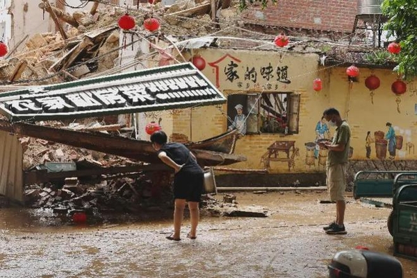 千年“八卦村”遭洪魔吞噬:千栋古厝崩塌,文脉危在旦夕 千年“八卦村”遭洪魔吞噬:千栋古厝崩塌,文脉危在旦夕