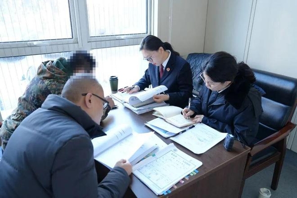 一张丢失身份证引发的“百万冤案”:上海保安十年背债,京津司法联手揪出“影子人” 一张丢失身份证引发的“百万冤案”:上海保安十年背债,京津司法联手揪出“影子人”